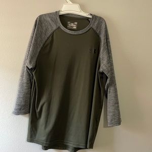 Under armour baseball shirt. Dry fit material.